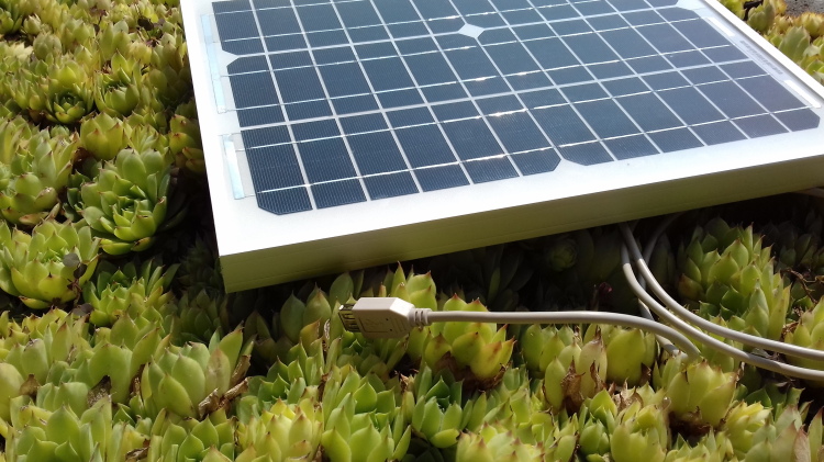Caricabatterie solare 10W - Clicca l'immagine per chiudere