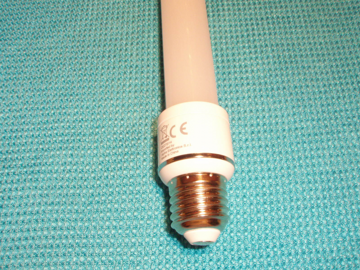 E27 LED 7W 24V Bianco naturale - Clicca l'immagine per chiudere